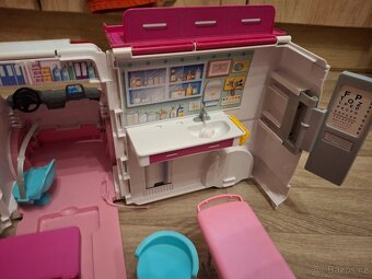 Barbie sanitka, auto, 2 x panenka, Pošta 50 Kč - 6