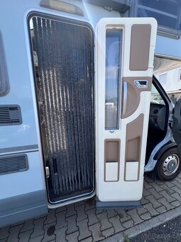 Obytné auto Renaul Knaus Sport top stav - 6