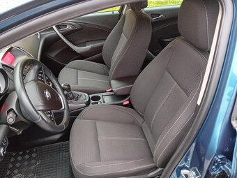 Opel Astra J Facelift 1.4 ( A14NET ) 103kW r.2014 modrá - 6