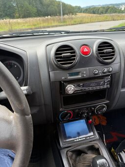 Isuzu D-Max - 6