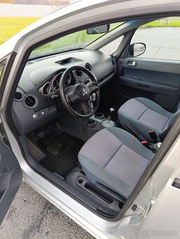 Mitsubishi Colt 1.3i - 6