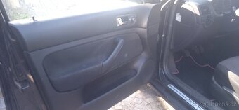 Volkswagen Golf 4 1.6 16V - 6
