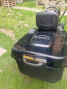 Zahradni traktor Partner (Husqvarna) P200107HRB - 6