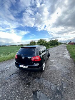 Volkswagen Golf V 2.0 TDI Nová STK - 6