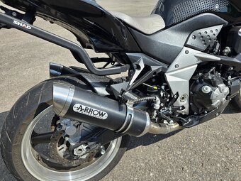 Kawasaki Z1000 - 6