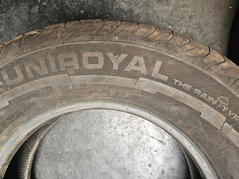 215/75R16C 113/111R Uniroyal - 6