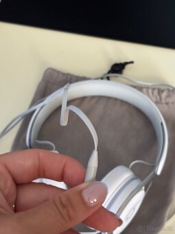 Beats drátová sluchátka - 6