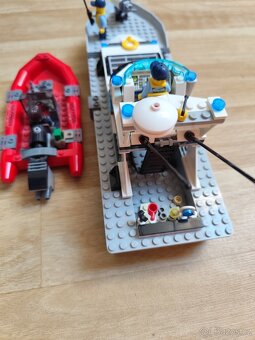 LEGO® City  Policejní hlídková loď #60129 - 6
