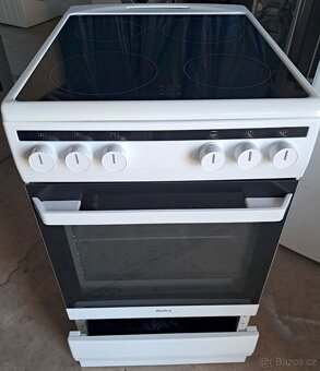 AMICA sklokeramický sporák. - 6