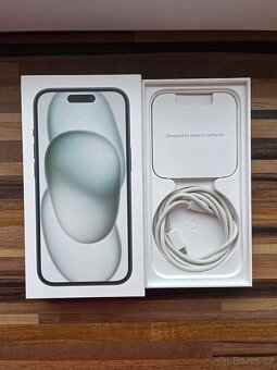 Prodám Apple iPhone 15 128 GB, Black (černý) - 6