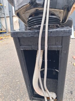 Kadeřnické křesko s mycí jednotkou - 6