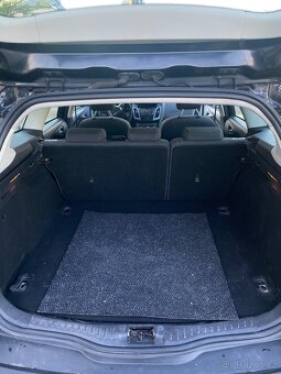 Ford Focus combi 1.6 - 6