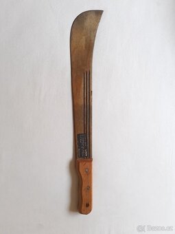 Prodám nikdy nepoužitou mačetu 58cm. Vyrobeno v ČSSR - 6