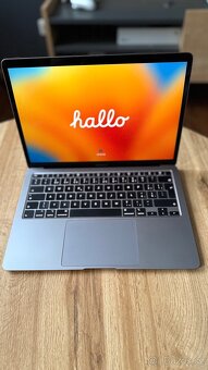 Apple MacBook Air 13” (2020) – i5 / 8 GB RAM / 256 GB SSD - 6