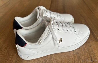 Nové kožené tenisky Tommy Hilfiger vel. 38 - 6