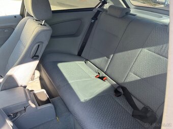 BMW 318ti Compact E46 105 kW - 6