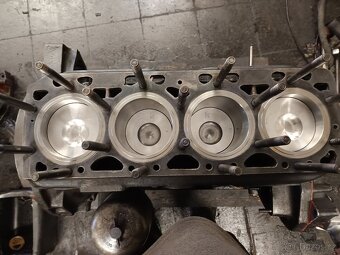 Prodám motor Zetor Crystal lkt 8001 po Go - 6