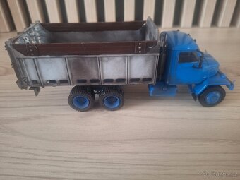 PRAGA V3S AGRO ROZMETADLO 1:43 PATINA - 6