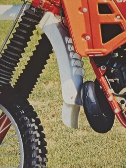 Zástěrky předního blatníku Jawa Enduro - 6