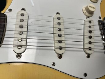 1973 Fender Stratocaster Ol. White - 6