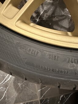 original Porsche Macan 4 Electric r22 95C044600L - 6