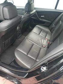 BMW 523i Touring manuál Top stav - 6