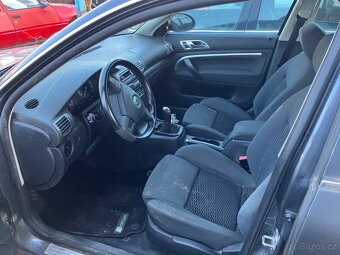 ŠKODA SUPERB 2.0Tdi-2008 POTKANÝ MOTOR-NEPOJÍZDNÉ - 6