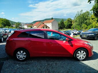 Hyundai i30 1,6 CRDi 81 kW, r.v. 12/2012, najeto 195.356km - 6