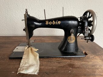 Šicí stroj značky BOBBIN - 6
