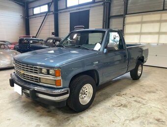 Chevroletu Silverado 1500 z roku 1988 - 6