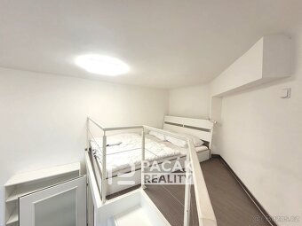 Pronájem zrekonstruované vybavené kanceláře 1+kk (27 m2) v O - 6