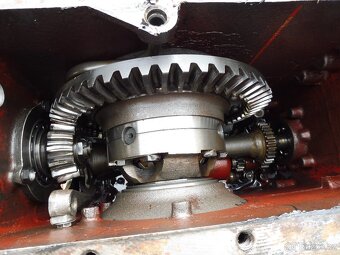 Rozvodovka zetor 4011 - 6