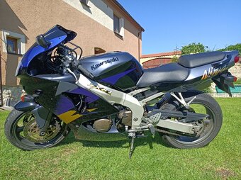 Kawasaki zx6r - 6