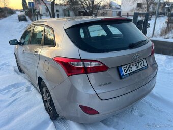 I30 1.6 crdi 1. Majitel v ČR - 6