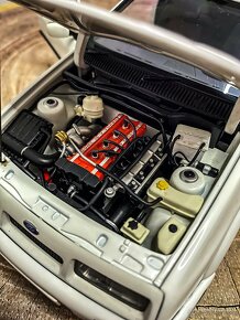 Ford Sierra Cosworth 1:18 AutoArt - 6