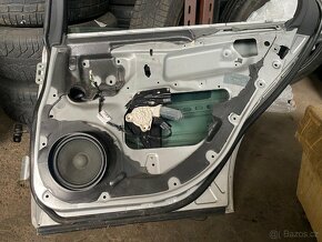 Prodám náhradní díly na mercedes w211 - 6