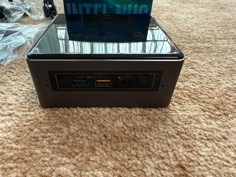 Intel Nuc 7i5BNH - 6