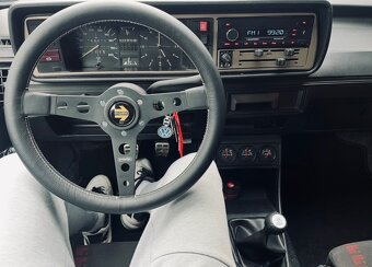 Volkswagen Golf Mk1 1.6D - 6