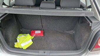 Volkswagen Polo 1.2i / 40KW KLIMA - 6