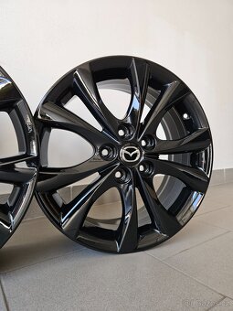 Orig. Mazda 5x114 _ 17" Black - Top - 6