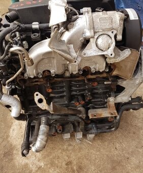 vw škoda motor BLS 1x 120tis km rv 2010, 1x 168tis km - - 6