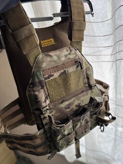 Airsoft Vesta a helma - 6