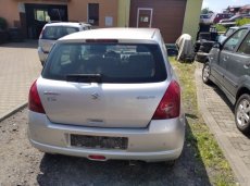 Suzuki swift 1,3 / 3DV / rok 2007 - 6