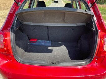 Toyota Auris, 1,33 VVT-i , nová STK, 6 rychlostí - 6