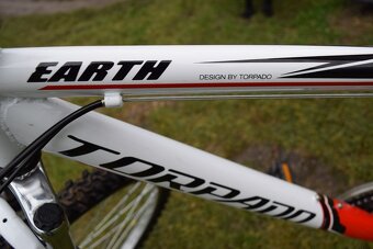 Horské jízdní kolo, odpružená vidlice - 6