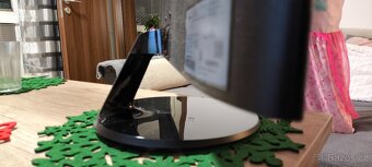 Samsung SF 350 27" - 6