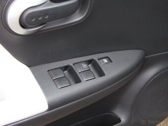 Nissan Note 1.4i ,  65 kW benzín, 2011 - 6