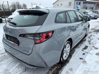 Toyota Corolla 1.8 Hybrid - 6