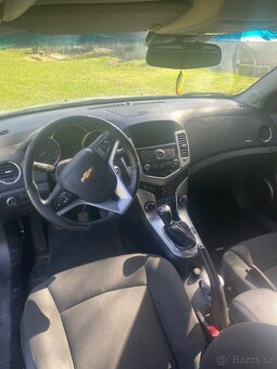 Chevrolet cruze 1.6i - 6