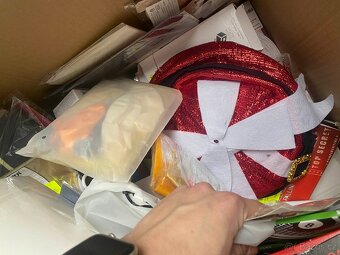 Mystery box (mix narozeninových a párty dekorací) - 6